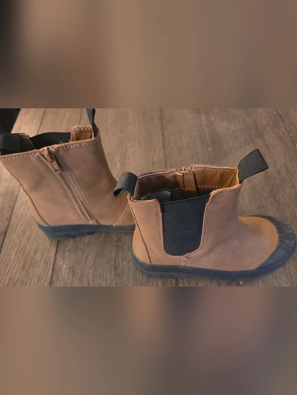 H&M Kids Brown Chelsea Boots With Side Zipper and Reinforced Rubber Toe Size 1
